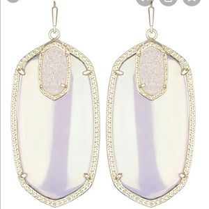 Kendra Scott Emmy Earrings